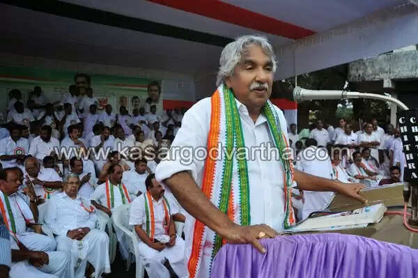 വി.എം സുധീരന്റെ ജനപക്ഷ യാത്രയ്ക്ക് കുമ്പളയില് ആവേശോജ്ജ്വല തുടക്കം