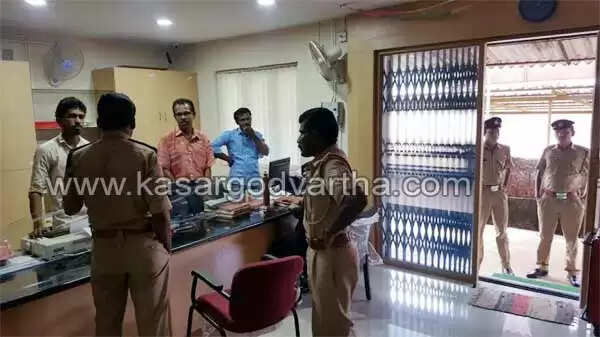 മുട്ടത്തൊടി ബാങ്ക് തട്ടിപ്പിന് കാരണമായത് അപ്രൈസറുടെ ലോട്ടറി ചൂതാട്ടം; ദിവസം ഒരു ലക്ഷം രൂപവരെ ലോട്ടറിയെടുത്തു, പിന്നില് ഉന്നതരും