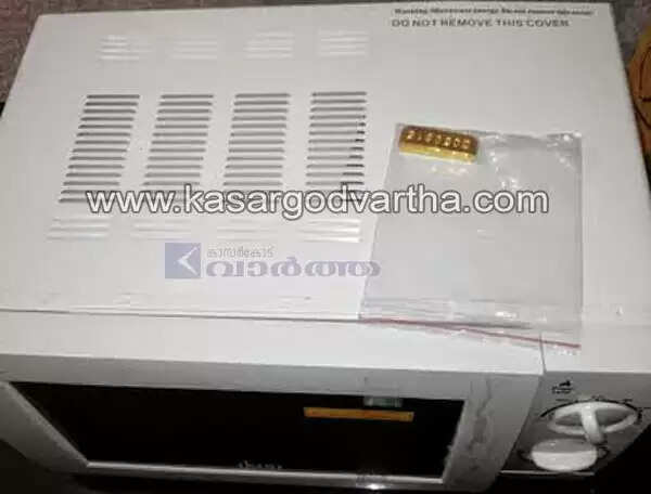 3.69 ലക്ഷത്തിന്റെ സ്വര്ണവുമായി കാസര്കോട് സ്വദേശി മംഗളൂരുവില് പിടിയില്