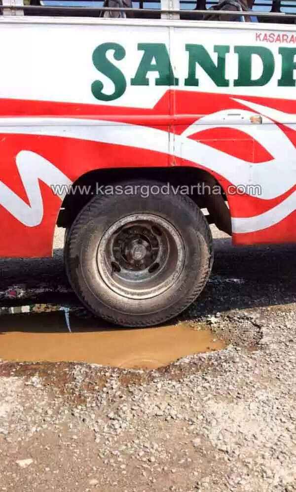 കാസര്കോട് പുതിയ ബസ് സ്റ്റാന്ഡില് ബസുകള് പ്രവേശിക്കുന്നത് നിര്ത്തി വെച്ചു