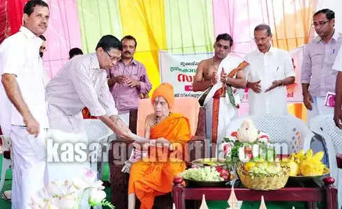 ക്ഷേത്രങ്ങള് മനുഷ്യനന്മക്കും പുരോഗതിക്കും-സ്വാമി വിശ്വേശ തീര്ഥ