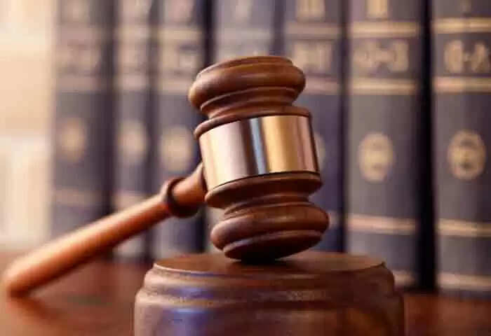 Sentenced | പ്രായപൂര്ത്തിയാവാത്ത പെണ്കുട്ടിയെ സുഹൃത്തിന്റെ വീട്ടില് വെച്ച് പീഡിപ്പിച്ചെന്ന കേസ്: യുവാവിന് 6 വര്ഷം തടവും പിഴയും