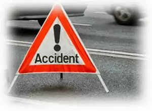 പോലീസ് ബൈക്കിടിച്ച് വഴിയാത്രക്കാരന് ഗുരുതരം