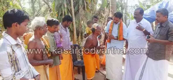 മൂന്ന് തലമുറകളുടെ മൂപ്പനും പറയുന്നു....വോട്ട് മാറ്റത്തിന് തന്നെ