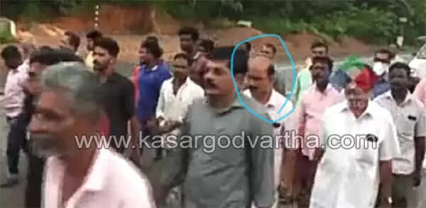 ശബരിമല യുവതീ പ്രവേശനം: സര്ക്കാരിനെതിരെയുള്ള പ്രകടനത്തില് കെ എസ് ആര് ടി സി ജീവനക്കാരനും