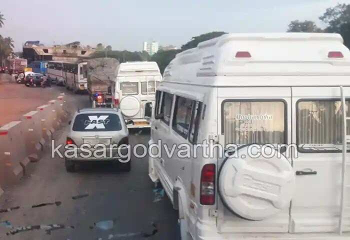 Traffic Jam | ഗതാഗത കുരുക്കിൽ വലഞ്ഞ് കാസർകോട് നഗരം; ദുരിതത്തിലായി യാത്രക്കാർ