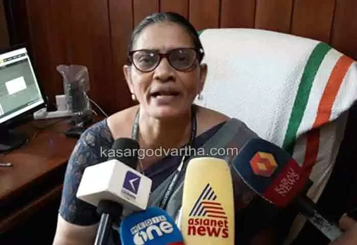 Police booked | 'ഔദ്യോഗിക കൃത്യ നിർവഹണം തടസപ്പെടുത്തി, ദേഹോപദ്രവം ഏൽപിച്ചു'; കാസർകോട് ഗവ. കോളജ് പ്രിൻസിപലിന്റെ പരാതിയിൽ 60 വിദ്യാർഥികൾക്കെതിരെ കേസ്