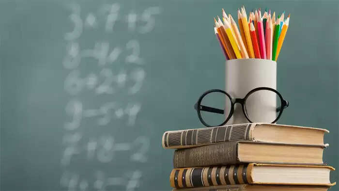 ഗുരുക്കന്മാരെ ആദരിക്കാത്തവരും ബഹുമാനിക്കാത്തവരുമില്ല; ഇന്ത്യയില് അധ്യാപക ദിനം സെപ്തംബര് അഞ്ചിന്