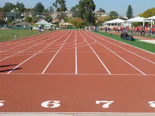 അഭിനവും ആന്സിയും സ്കൂള് മീറ്റിലെ വേഗമേറിയ താരങ്ങള്,മേളയുടെ രണ്ടാം ദിനവും എറണാകുളം കുതിപ്പ് തുടരുന്നു