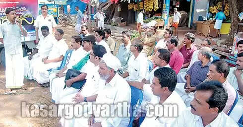 കേരള പ്രവാസി ഉപവാസസമരം; വാഹനപ്രചരണജാഥ ഉദ്ഘാടനം ചെയ്തു