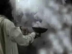 ഒഴിഞ്ഞ വളപ്പ് കടപ്പുറത്തെ മന്ത്രവാദ ചികിത്സ നാട്ടുകാര് ഒഴിപ്പിച്ചു