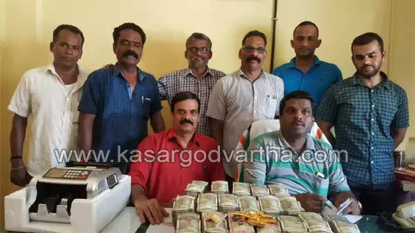 കാസര്കോട്ട് വന് കുഴല്പണ- സ്വര്ണവേട്ട; 1.20 കോടി രൂപയുമായി സ്വര്ണം വാങ്ങാന് വരികയായിരുന്ന യുവാവ് കാറുമായി പിടിയില്, ചോദ്യം ചെയ്തതിനു പിന്നാലെ തളങ്കരയിലെ വീട്ടില് കസ്റ്റംസ് റെയ്ഡ്, ഒന്നരക്കിലോ സ്വര്ണം കണ്ടെടുത്തു, ഗൃഹനാഥന് കസ്റ്റഡിയില്