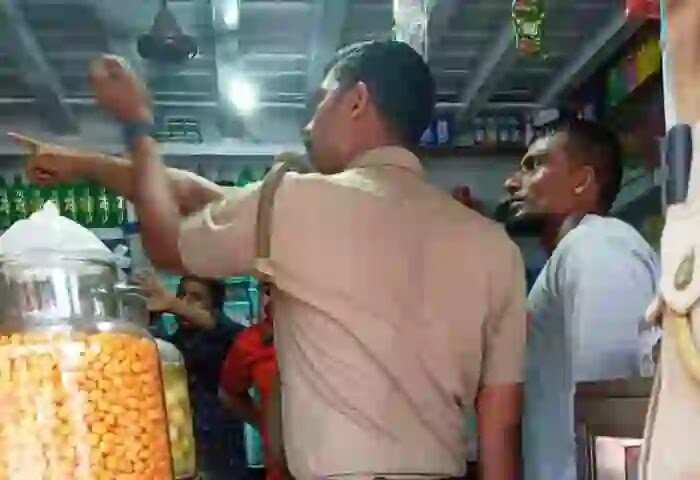 Robbery | 3 കടകള് കുത്തിതുറന്ന് കവര്ച; പൊലീസ് കേസെടുത്ത് അന്വേഷണമാരംഭിച്ചു