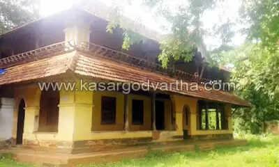 ലാന്ഡ് ട്രിബ്യൂണല് ഓഫീസ് കാഞ്ഞങ്ങാട്ടേക്ക് മാറ്റാനുള്ള നീക്കത്തിനെതിരെ പ്രതിഷേധം ശക്തമാകുന്നു