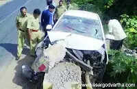 എരിയാല് പാലത്തില് അപകടം പതിവായി; കാര് കൈവരിയില് ഇടിച്ചു