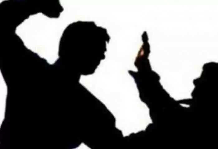 Assault | പടന്നക്കാട്ട് സിപിഎം പ്രവർത്തകർക്ക് നേരെ മുസ്ലിം ലീഗുകാരുടെ ആക്രമണമെന്ന് പരാതി; 4 പേർ ആശുപത്രിയിൽ