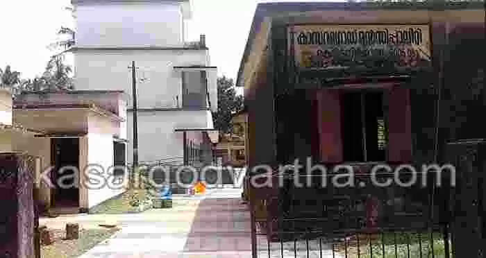 Attack against school | കാസർകോട്ട് അക്ഷര വിരോധികൾ ഉറഞ്ഞ് തുള്ളി; സ്കൂളിന് നേരെ അക്രമം; 20 ഓളം കുടിവെള്ള ടാപുകളും അഞ്ച് ശൗചാലയങ്ങളുടെ വാതിലുകളും ക്ലാസ് മുറികളുടെ ജനാല ചില്ലുകളും തകർത്തു