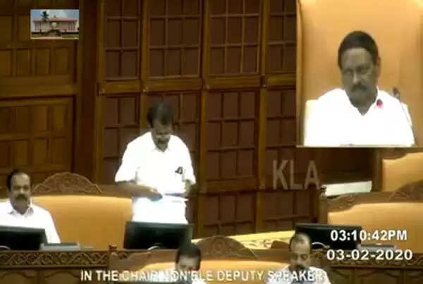 ന്യൂനപക്ഷ സ്നേഹം: സി പി എമ്മിനെതിരെ ഗുരുതരമായ ആരോപണങ്ങളുമായി നിയമസഭയില് എന് എ നെല്ലിക്കുന്ന്, വീഡിയോ വൈറല്