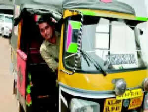 'കമ്മീഷ്ണര്' കയറിയപ്പോള് മുഹമ്മദ് കുഞ്ഞിയുടെ ഓട്ടോ ചീറിപാഞ്ഞു