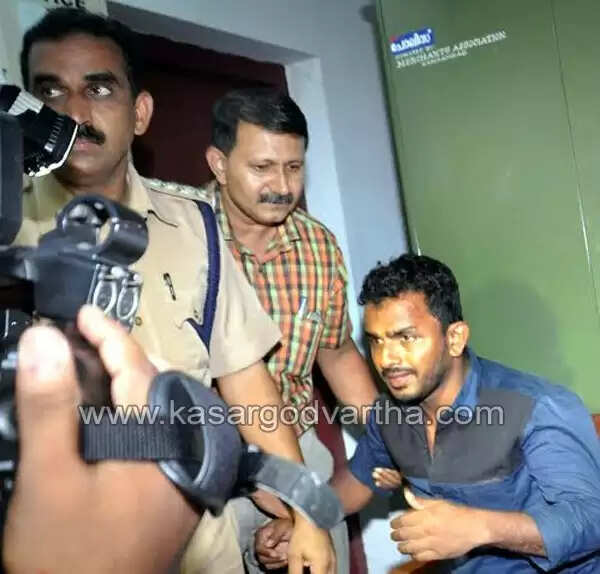 വിജയ ബാങ്ക് കൊള്ള: മുഴുവന് സ്വര്ണവും കണ്ടെടുത്തു, 4 പ്രതികളുടെ അറസ്റ്റ് രേഖപ്പെടുത്തി, 3 പേര് ഒളിവില്