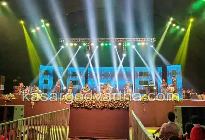 Beach Festival | ബേക്കല് ബീച് ഫെസ്റ്റിലേക്ക് ജനങ്ങളുടെ ഒഴുക്ക്; ആദ്യ ദിനം എത്തിയത് കാല് ലക്ഷം പേര്; വിസ്മയ കാഴ്ചകള് മനം കവരുന്നു