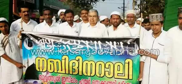 പ്രവാചക പ്രകീര്ത്തനങ്ങളുമായി നാടെങ്ങും നബിദിനാഘോഷം