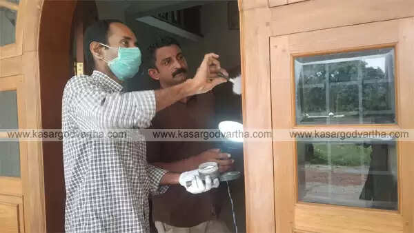 കാസര്കോട്ട് മോഷണം പെരുകി; കള്ളന്മാര് പുതിയ വേഷത്തില്, രണ്ട് ദിവസങ്ങള്ക്കുള്ളില് കവര്ച്ച നടന്നത് ഏഴിടങ്ങളില്, ജനങ്ങള് ഭീതിയില്, പോലീസ് ശക്തമായ അന്വേഷണവുമായി മുന്നോട്ട്, കുടുംബശ്രീ ഹോട്ടല് മുതല് സര്ക്കാര് ഓഫീസുകളില് വരെ കവര്ച്ച