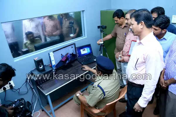 ജില്ലാ പോലീസ് ആസ്ഥാനത്ത് ആധുനിക ചോദ്യം ചെയ്യല് മുറി ഉദ്ഘാടനം ചെയ്തു