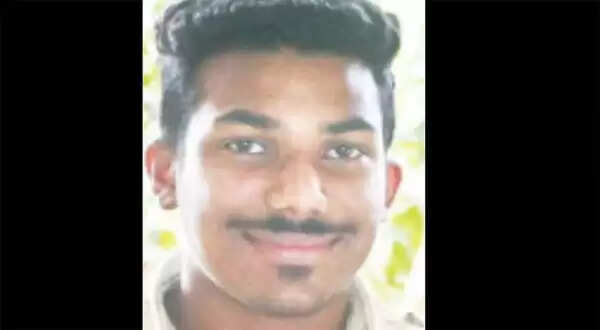 ഡിഫ്തീരിയ ബാധിച്ച് പ്ലസ് ടു വിദ്യാര്ത്ഥി മരിച്ചു