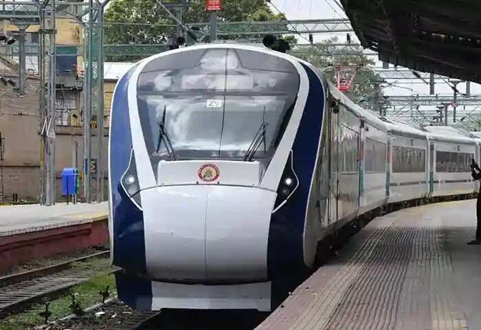 Vande Bharat Train | മംഗ്ളുറു – ഗോവ വന്ദേ ഭാരത് കേരളത്തിലേക്ക് നീട്ടുന്നു; കാസർകോട് വഴി ഇനി 3 സെമി ഹൈ സ്പീഡ് ട്രെയിനുകൾ?