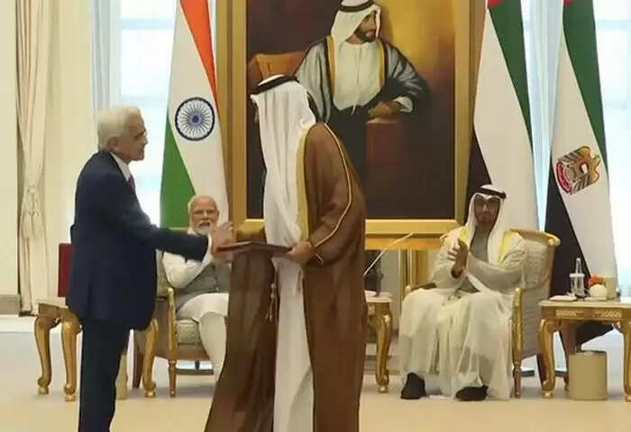 UPI | യുഎഇയിലുള്ളവർക്ക് ഇന്ത്യയിലേക്കും മറിച്ചും തമ്മിൽ യുപിഐ വഴി ഇടപാടുകൾ നടത്താൻ അവസരമൊരുങ്ങുന്നു; പുതിയ കരാർ പ്രവാസികൾക്ക് നേട്ടമാകും