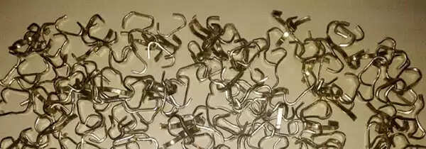 സ്നാപ്പിള് പിന്രൂപത്തില് കടത്തിയ 18 ലക്ഷത്തിന്റെ സ്വര്ണം പിടിച്ചു; ബേവിഞ്ച സ്വദേശി അറസ്റ്റില്