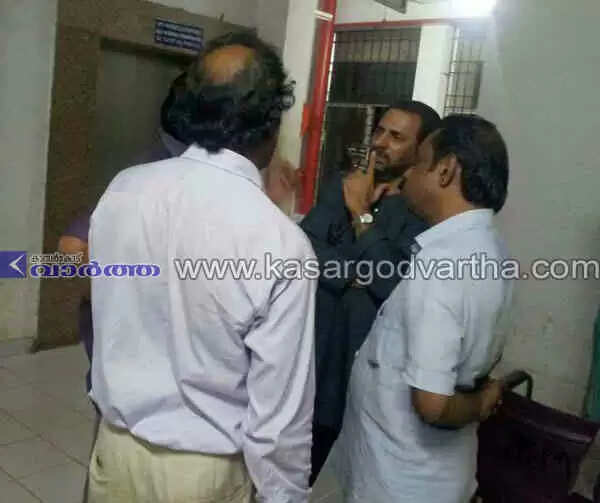 ഭക്ഷ്യവിഷബാധ: ഒരുക്കിയത് വന് സന്നാഹം; നാട്ടുകാരുടെ സേവനം പ്രശംസനീയം