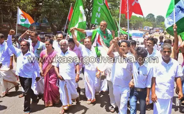 കാസര്കോട്ട് പി. കരുണാകരന് ഹാട്രിക് ജയം; ആശ്വാസം