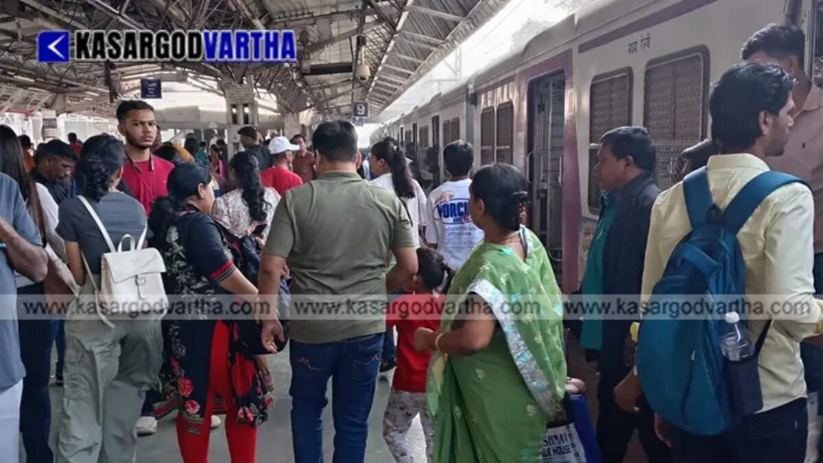 Train passenger security concerns and theft reports in India