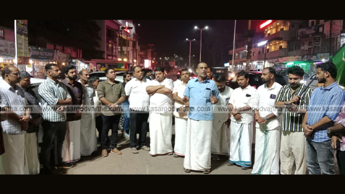 Youth League protest against Uduma MLA in Pallikkara