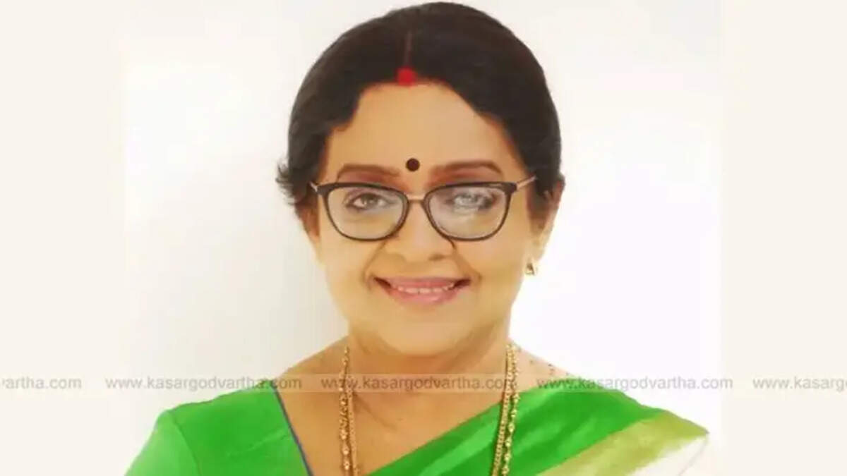 Mammootty's support to Prithviraj during the Empuran controversy Mallika Sukumaran
