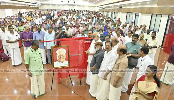 M.A. Baby speaking at a public event in Kasarcode.