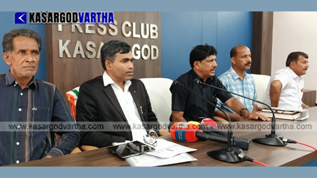 Leaders of the Mangalore Air Crash Victims Families Association addressing journalists during a press conference at the Kasaragod Press Club.