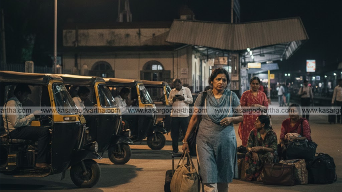 Auto rickshaws parked at Kasaragod railway station