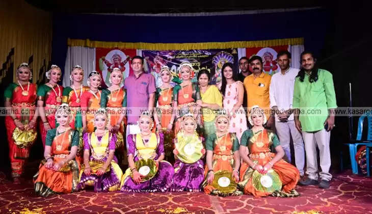 Theyyam performance at Kottacheri Kaliyattam