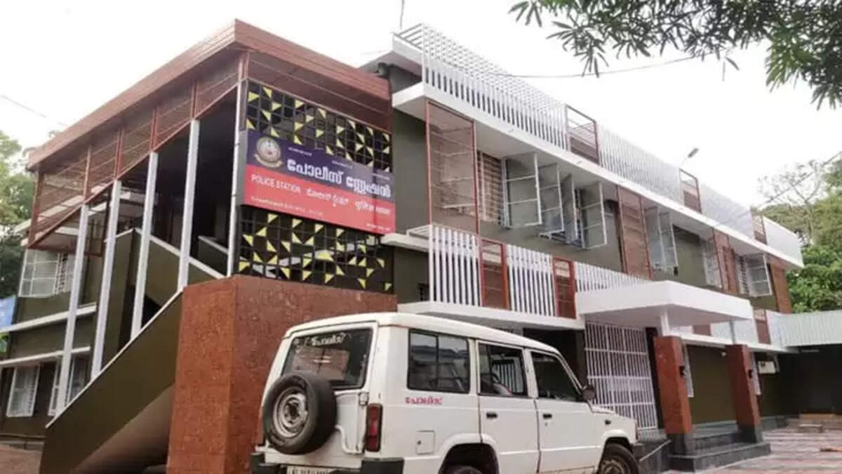 Kasaragod Police Station Representing Second Arrest in Case of Municipal Secretary Assault