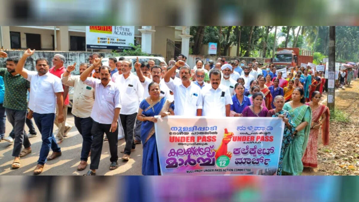 People protesting for underpass in national highway Kasargod