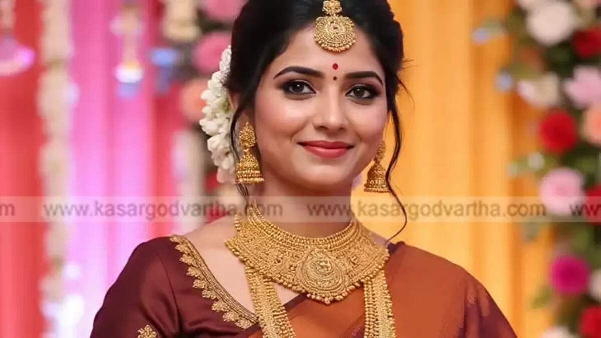  Bride Representing Kerala Gold Price February 09