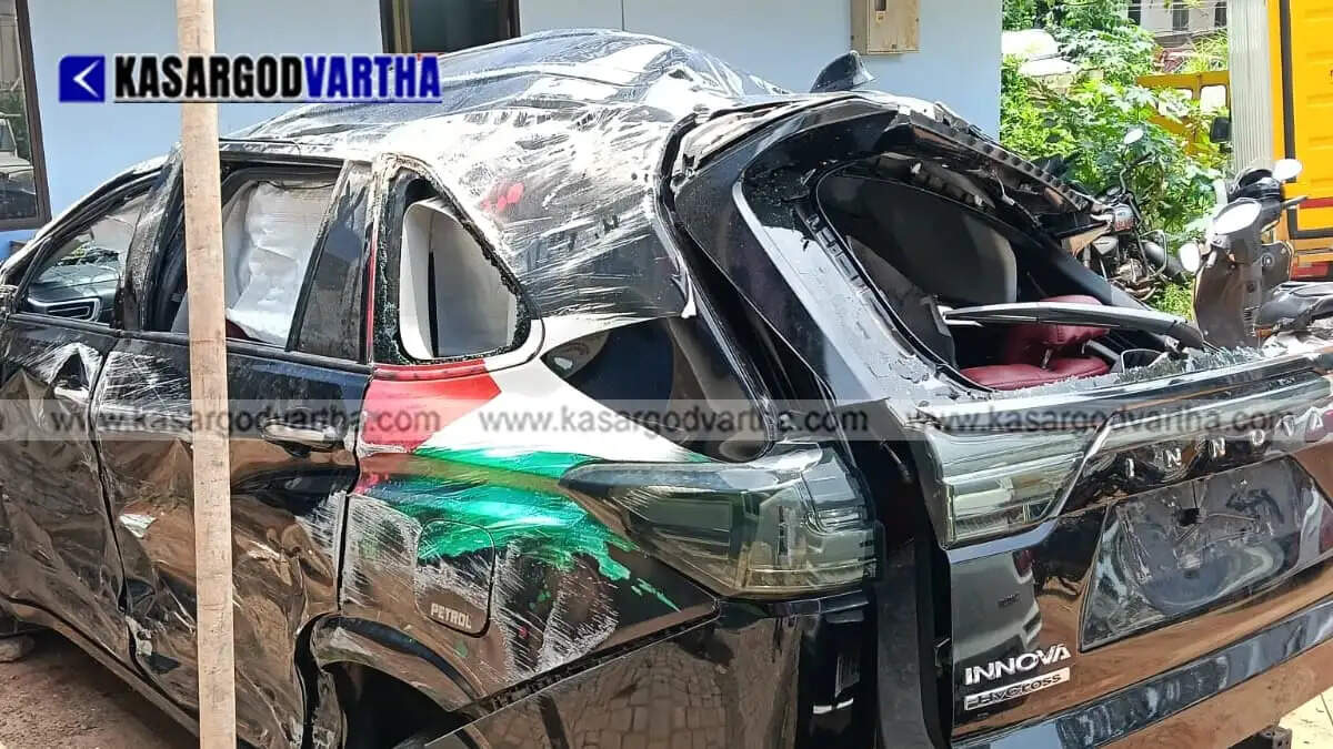 Multi-car crash on Karanthakkad service road in Kasaragod; 19-year-old woman booked for reckless driving