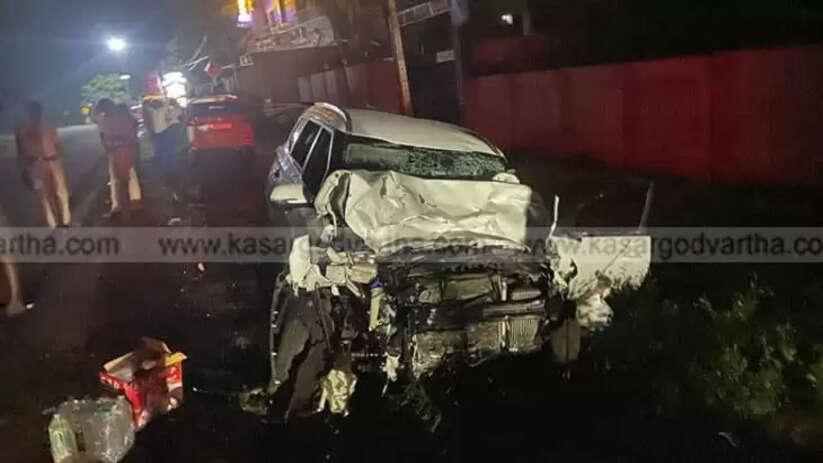 Fatal Accident in Tamil Nadu Five Sabarimala Pilgrims Died and Seven Injured After Car Crashes into Stationary Vehicle in Ramanathapuram