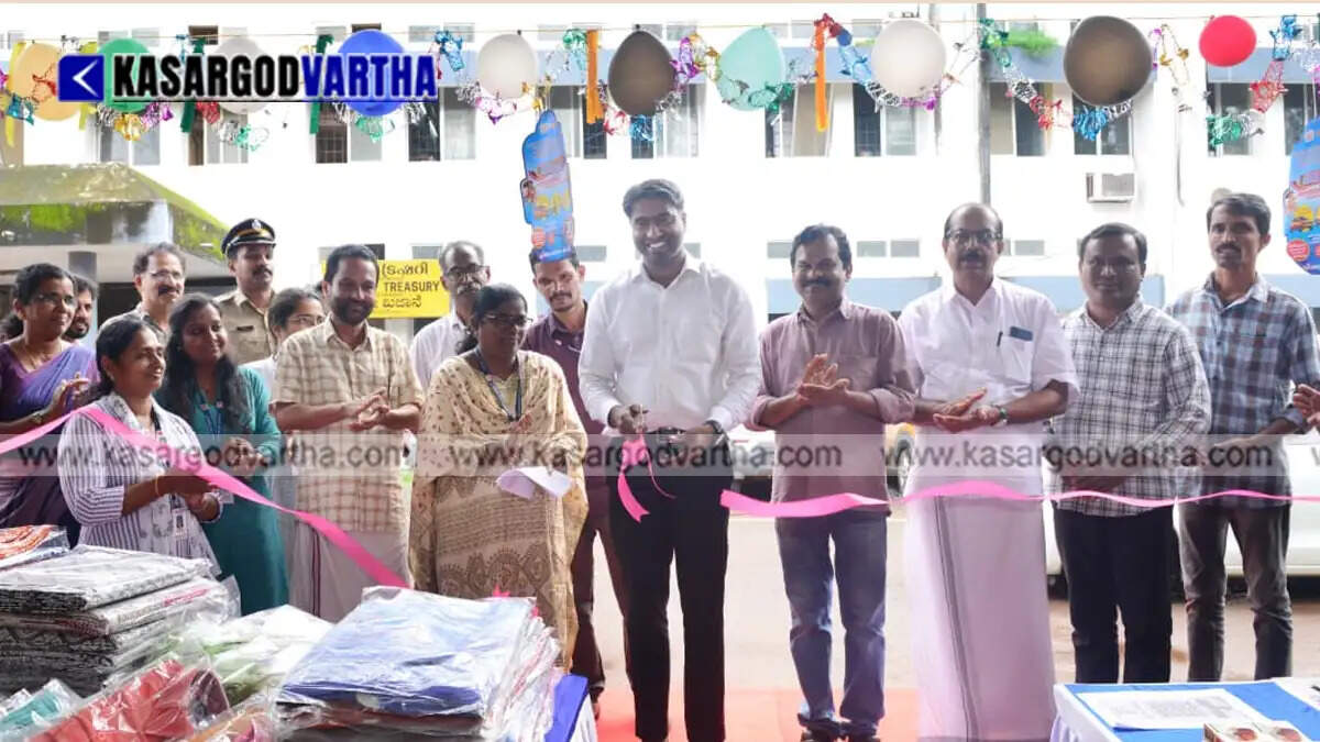  Representational image of District Collector Arjun Pandyan and Khadi board officials