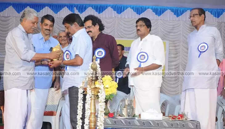 Sreenivasan's theater life and history in Trikaripur