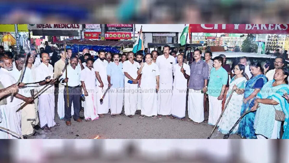 Congress Protest Against Pinarayi Vijayan in Kasargod