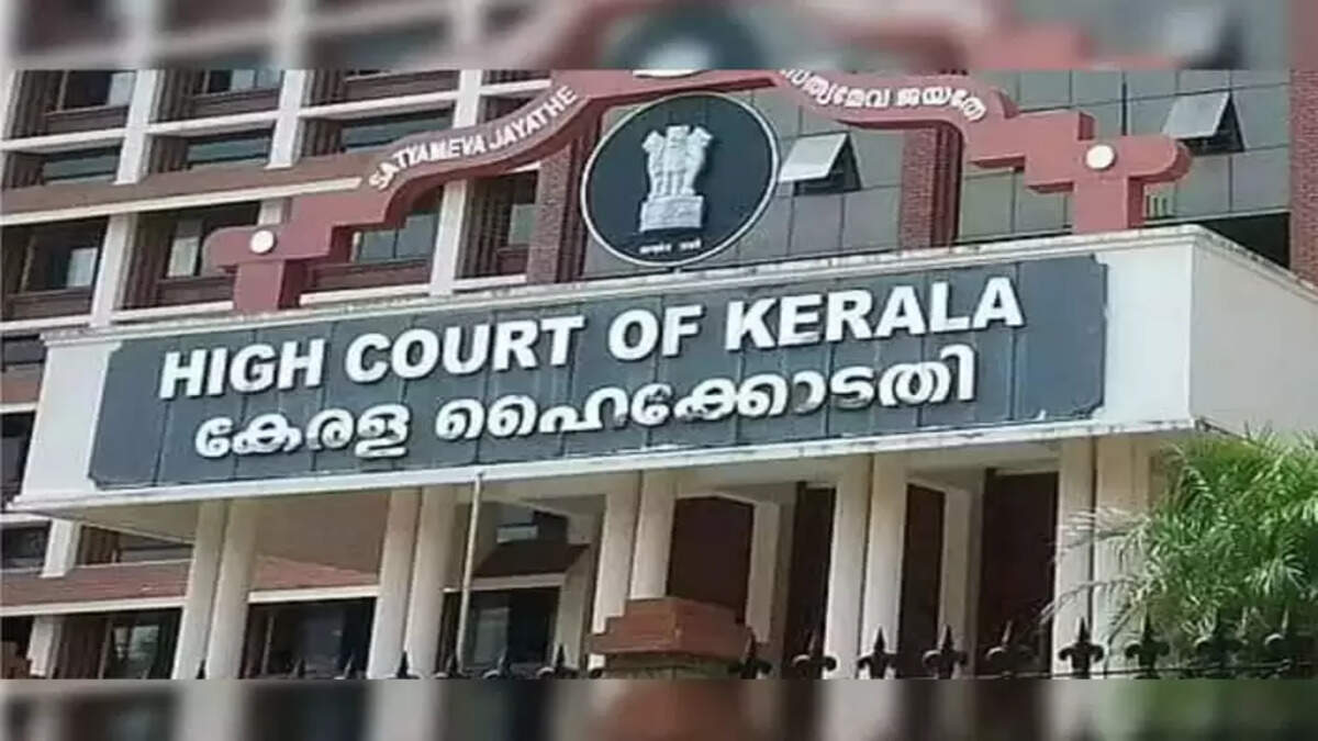 High Court upheld transfer of higher secondary teachers,&nbsp;Upheld, Transfer, Higher Secondary